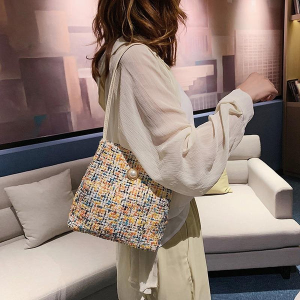 Black Woolen Knit Bucket Bag For Women Onesize Women's Bags & Handbags