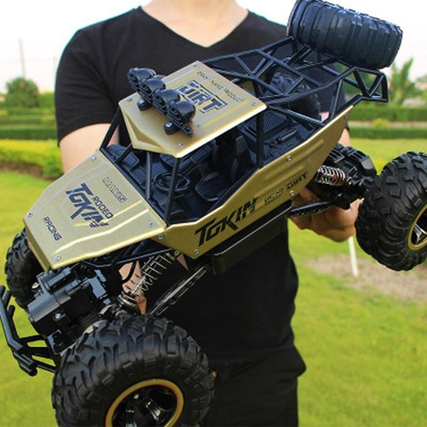 Off Road Climbing Car With 2.4Ghz Remote Control And Double Motors Black Rc Model Vehicles