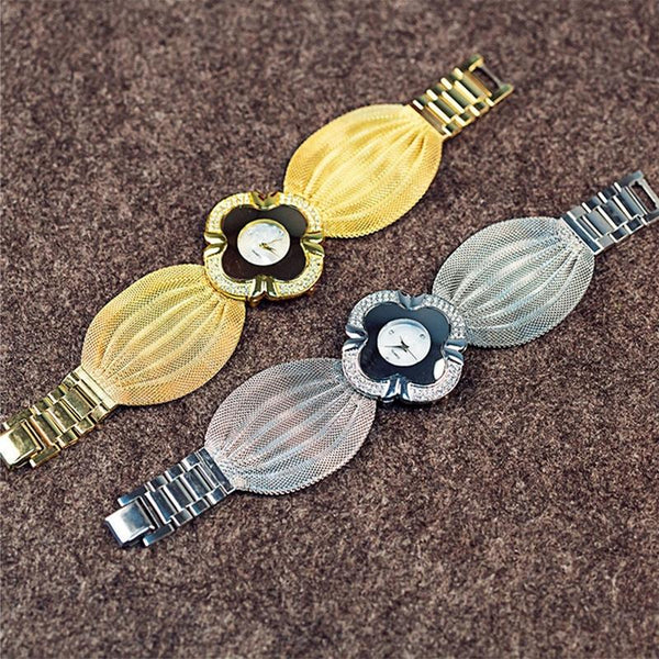 Silver Flower Shape Mirror Dial Diamond Grid Strap Quartz Watch For Women Watches