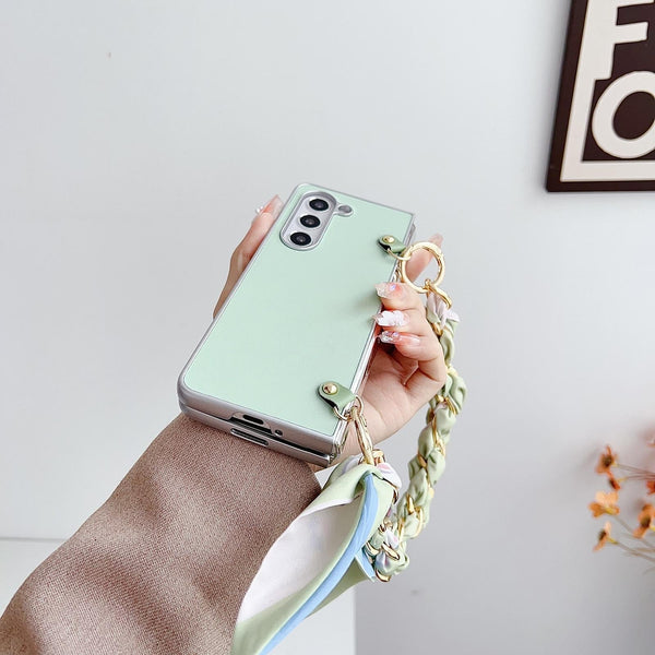 For Samsung Galaxy Z Fold4 5G Leather Phone Case With Metallic Paint And Scarf Bracelet Green Cases Covers & Skins