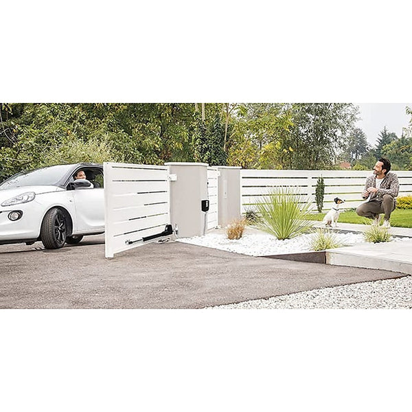 Randy & Travis Machinery 400Kg Single Swing Auto Motor Remote Gate Opener With 20W Mono Backup Solar Gate Openers