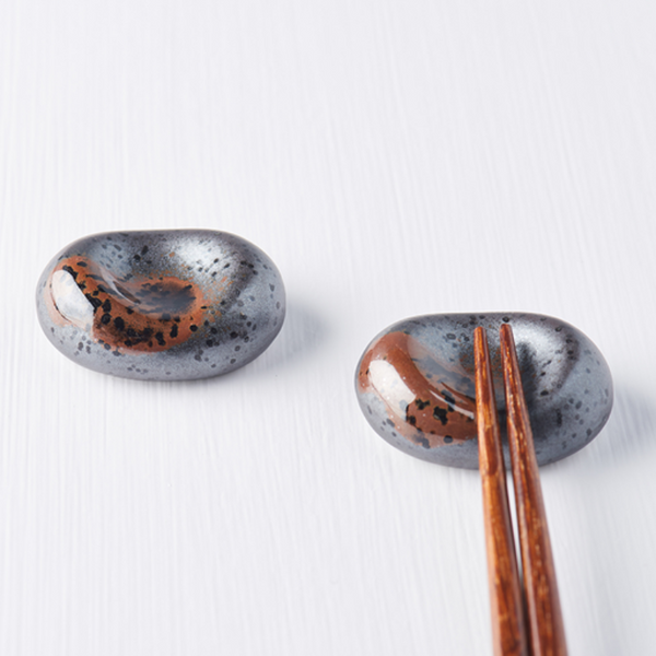 Chopstick Rest Pebble Matt Black Glaze Chopsticks