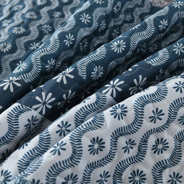 Classic Hydrangea Soft Quilted 3 Pc Bedspread & Pillow Cover Set Quilt Covers