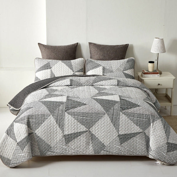 Charming Urban Pattern 3 Pc Bedspread & Pillow Cover Set Quilt Covers