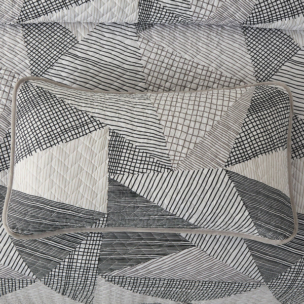 Charming Urban Pattern 3 Pc Bedspread & Pillow Cover Set Quilt Covers