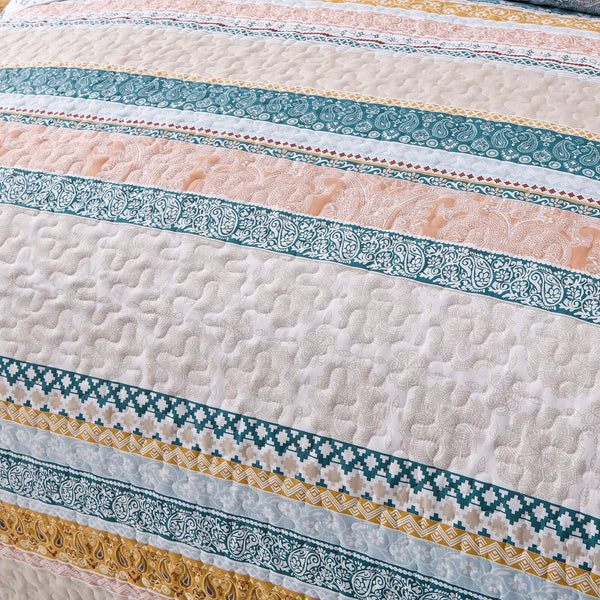 Graceful Quilted Coverlet And Pillowcases Set: Timeless Beauty And Comfort Queen Size Queen Doonas