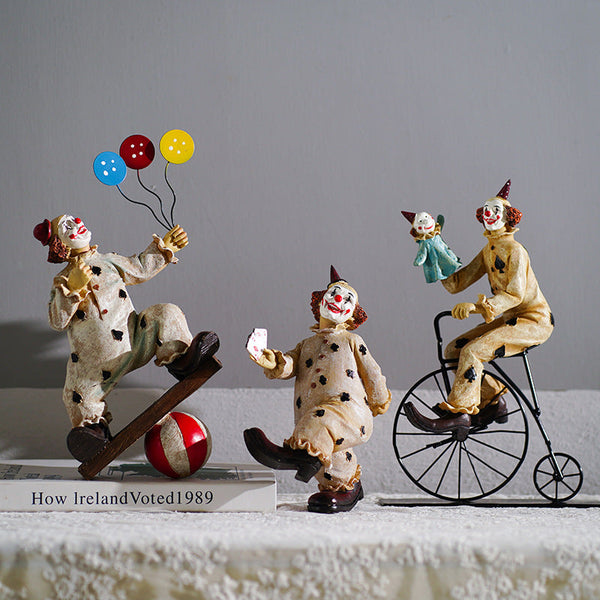 Elosung Circus Clown Figurines Retro Balloon And Bicycle Ornaments Sculptures & Figurines