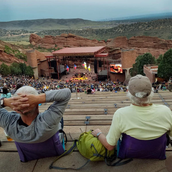 Elosung Blue Portable Outdoor Camping Seat Pad With Backrest Foldable & Waterproof Concert Cushion 600D Oxford Fabric Ideal For Hiking Picnics Camping