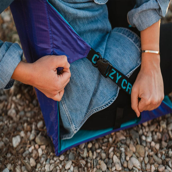 Elosung Green And Black Portable Outdoor Camping Seat Pad With Backrest Foldable & Waterproof Concert Cushion 600D Oxford Fabric Ideal For Hiking Picn