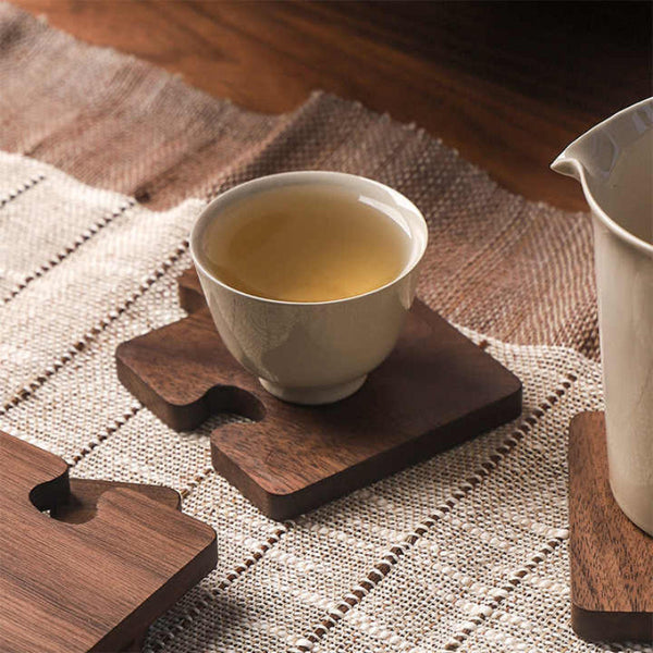 Elosung Light Yellow Natural Black Walnut Wooden Heat Resistant Tea Cup Pads Puzzle Shaped Drink Mats Eco Friendly Accessories Coasters