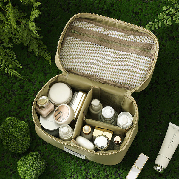 Elosung Waterproof Cosmetic Bag With Handle Pale Green Makeup Bags & Cases