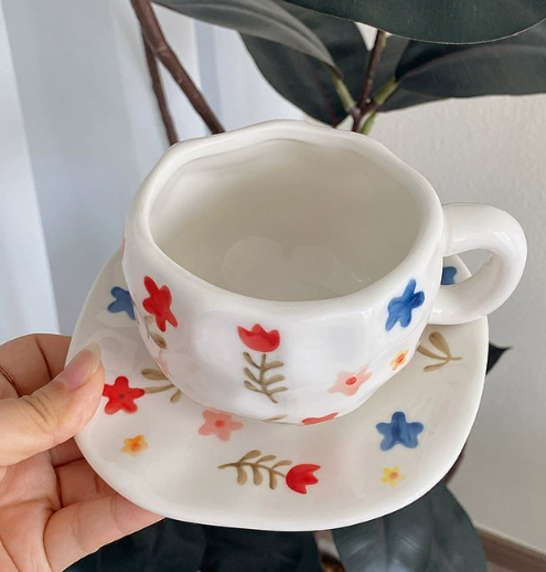 White Background Large Floral 300Ml Underglaze Hand Pinched Cup And Saucer Set Ceramic Coffee Mug Milk Breakfast Cups & Saucers