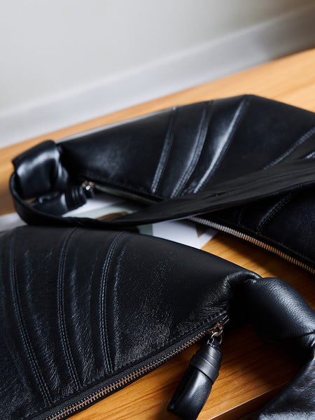 Middle Black Stylish Croissant Crossbody Bag Elegant Horn Shaped Design With Lazy Chic Vibes Women's Bags & Handbags