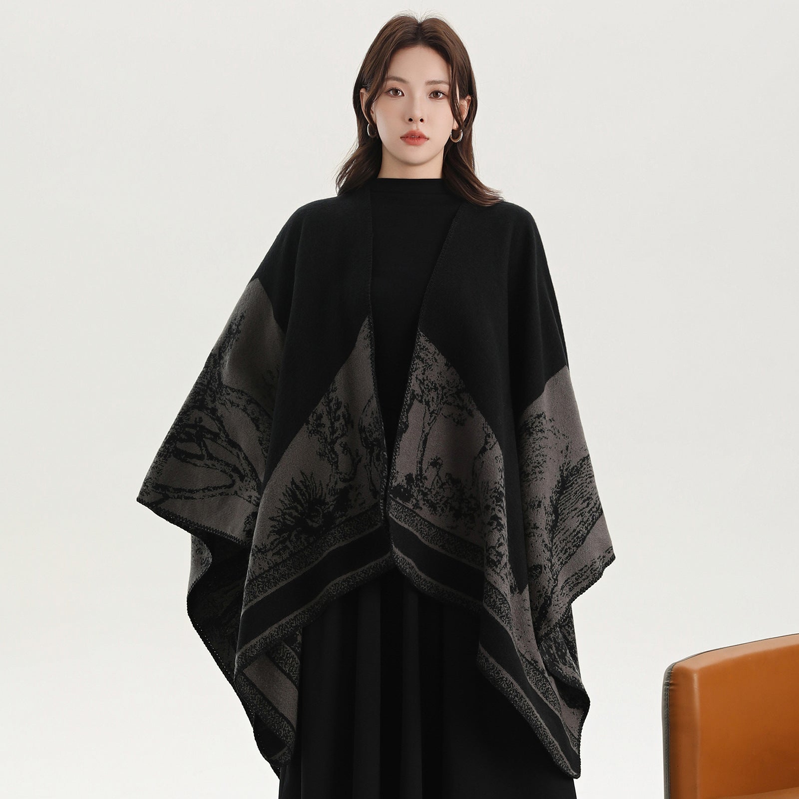 Mountain Fawn Black And Grey Elegant Autumn Winter Shawl Artistic Split Design Knit Cloak With Oil Painting Style Scarves & Wraps