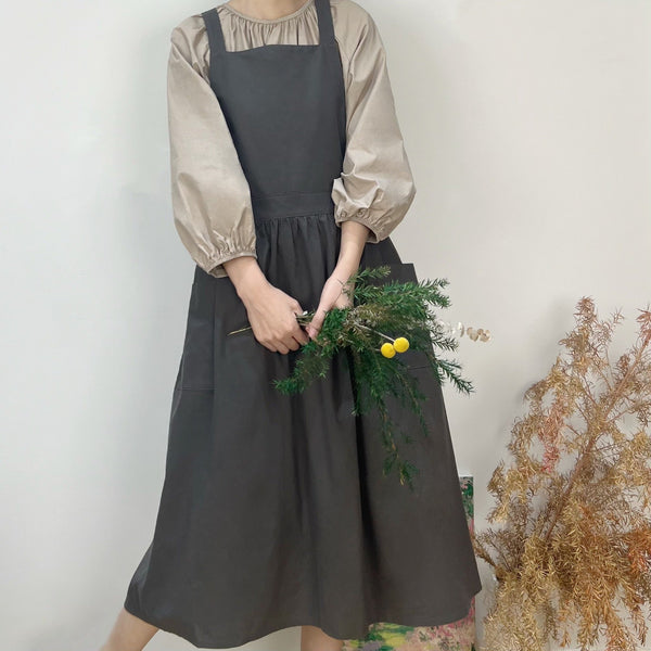 Grey Cotton Waterproof Artisan Apron 100X85cm Stylish Cross Back Design Ideal For Kitchen & Floral Work Aprons