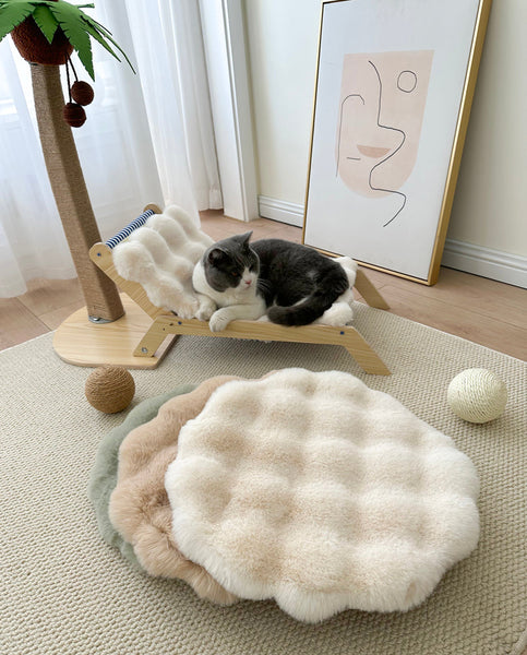 Beige Plush Round Cat Mat Soft Faux Fur Sleeping Pad 40Cm Diameter Pet Beds