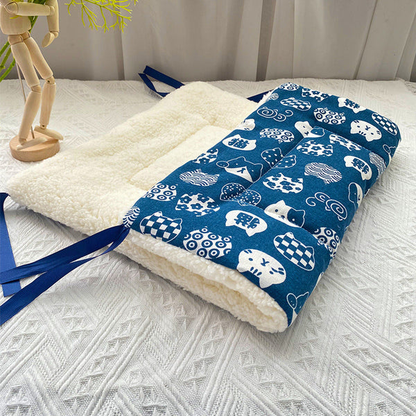 Cat Cage Platform Mat White Pattern On Blue Background (40X60cm) Pet Beds