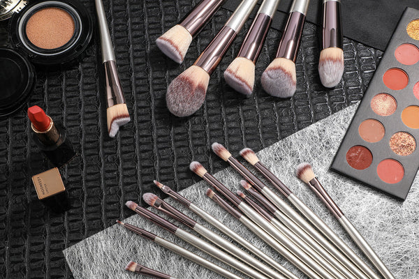 Pink 18 Piece Makeup Brush Set Professional Synthetic Fiber With Wooden Handles For Flawless Beauty Brushes