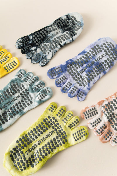 Elosung 2 Pairs Blue Tie Dye Non Slip Yoga For Women Five Toe Cotton Blend Pilates And Indoor Sports Socks