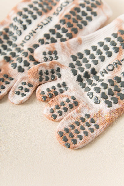 Elosung 2 Pairs Yellow Tie Dye Non Slip Yoga For Women Five Toe Cotton Blend Pilates And Indoor Sports Socks