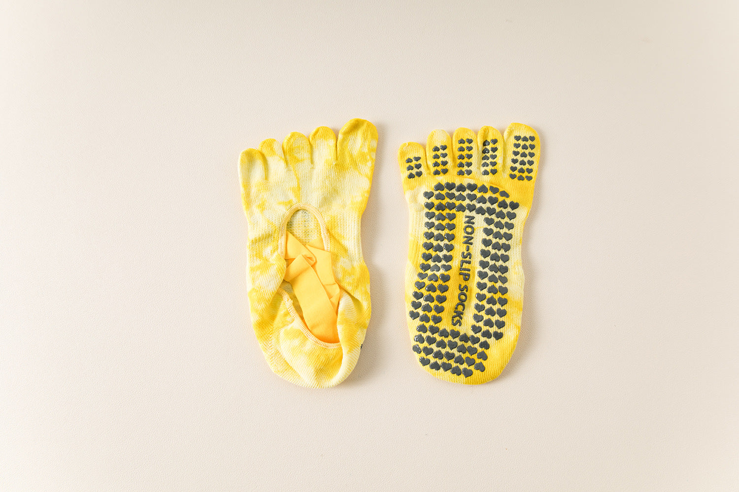 Elosung 2 Pairs Yellow Tie Dye Non Slip Yoga For Women Five Toe Cotton Blend Pilates And Indoor Sports Socks
