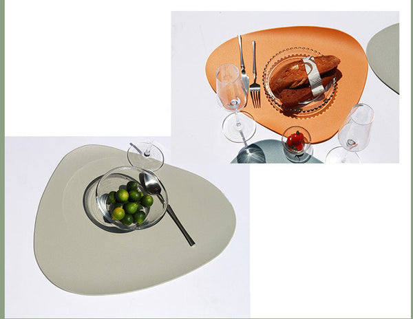 4 Pcs Red Nordic Style Pvc Leather Set Waterproof Heat Resistant Oil Proof Triangular Placemats