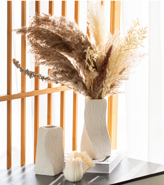 White Abstract Twisted Ceramic Vase Artistic Minimalist Flower Holder For Home Decor (20X10x10cm) Vases