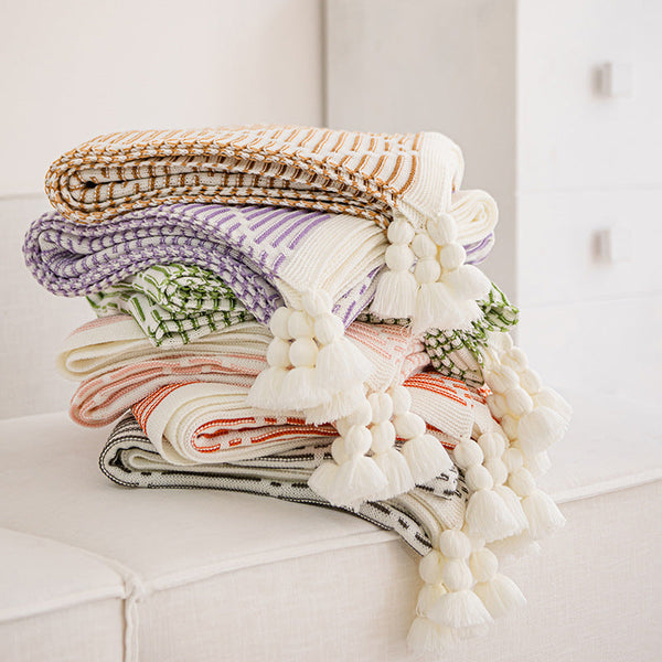Pink And Beige Diamond Pattern Soft Cozy Knit Throw Blanket With Tassels Geometric Lightweight Acrylic For Sofa Couch Bed 130X150cm Blankets