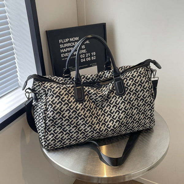 Black Stylish Geometric Pattern Travel Duffel Bag Large Capacity Lightweight Weekender & Gym Duffle Bags