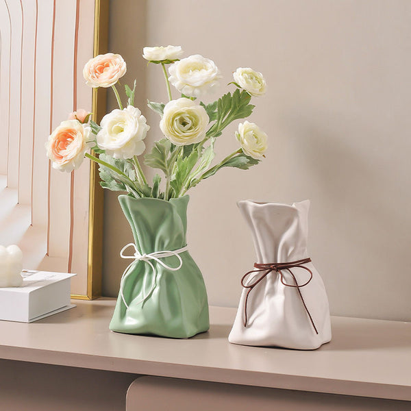 Coffee And White Chic Money Bag Inspired Vase Modern Resin Decorative Flower Holder & Tabletop Accent(Use The Mobile Phone As Reference For Size) Vase