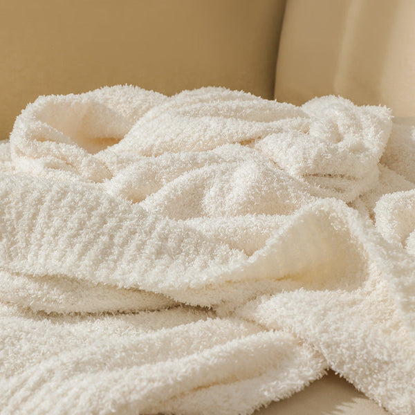 Beige Solid Color Plush Knitted Blanket For Sofa And Office 152 X 203 Cm 1150G Throws & Afghans