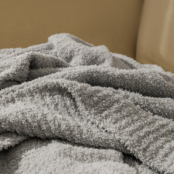 Light Grey Solid Color Plush Knitted Blanket For Sofa And Office 152 X 203 Cm 1150G Throws & Afghans