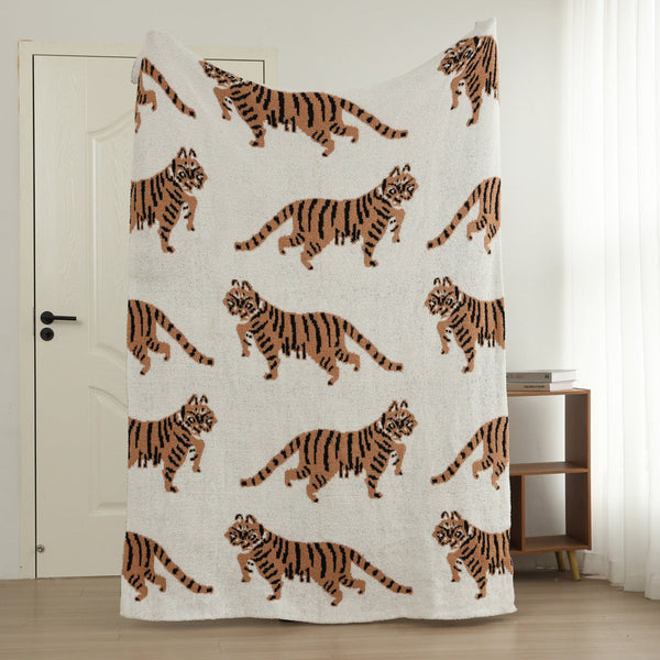 130X160cm Tiger Pattern Knitted Sofa Blanket With Plush Side 950G Blankets