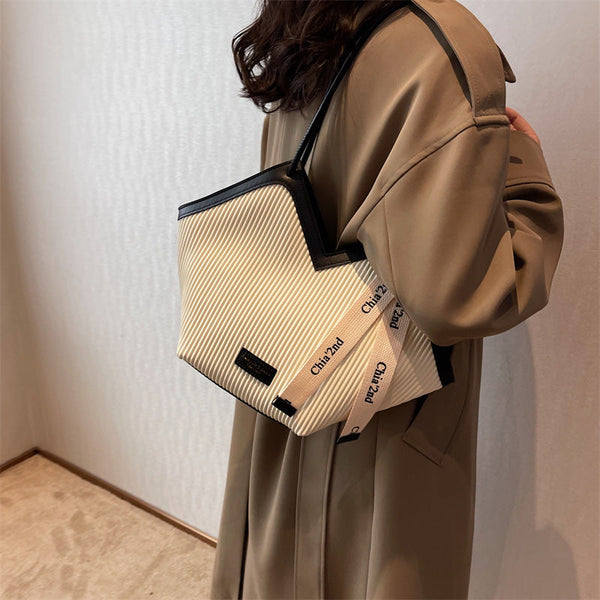 Chic Textured Pu Leather Tote Bag With V Cut Design & Decorative Ribbon Strap Accent Black Women's Bags & Handbags