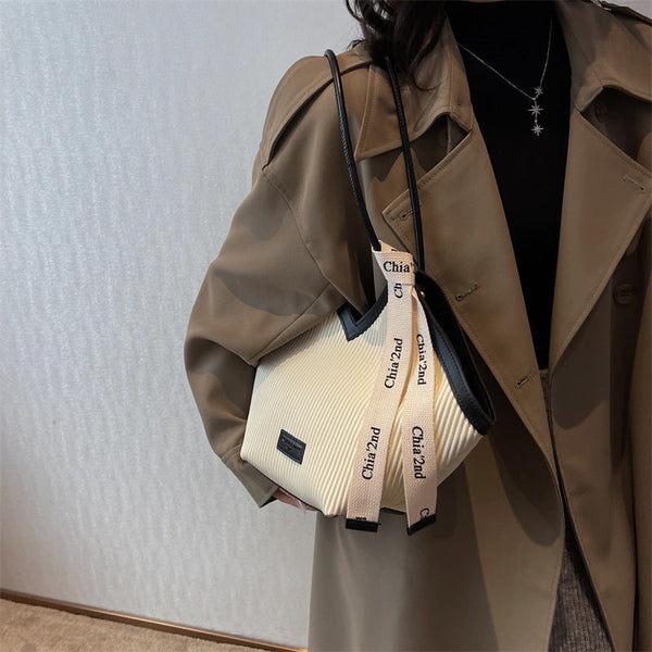 Chic Textured Pu Leather Tote Bag With V Cut Design & Decorative Ribbon Strap Accent White Women's Bags & Handbags