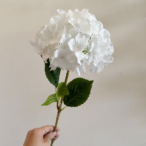 5 Piece White Premium Lifelike Hydrangea Artificial Flowers 60Cm Long Stem Faux Floral Bouquet For Home Wedding & Vase Decor Artificial Plants
