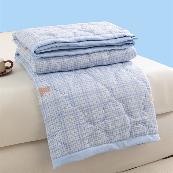 Lightweight Reversible Summer Quilt Soft Breathable Machine Washable Comforter 150X200cm Plaid Bear Quilt Covers