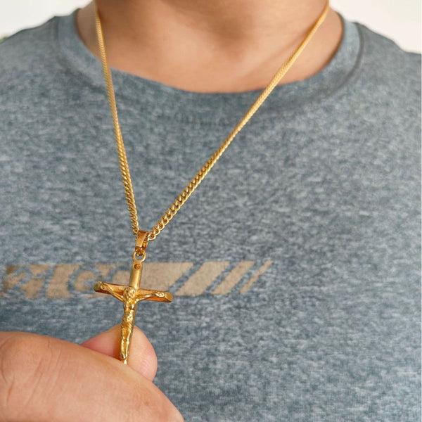 Men's Gold Cross Pendant Necklace Stainless Steel Titanium Sweater Chain A Luxury Finish With 60Cm Box Chains Necklaces