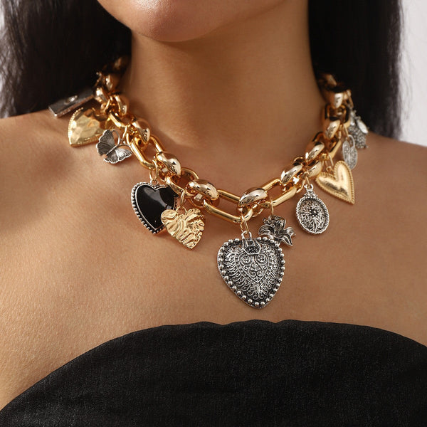 And American Statement Exaggerated Heart & Floral Rhinestone Necklace Retro Chunky Clavicle Chain (Sliver) Necklaces & Pendants