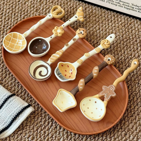 Pineapple Bun Scoop Creative Hand Painted Ceramic Spoon Cute Cartoon Bakery Series Long Handle Soup High Quality Underglaze Tableware For Desserts And