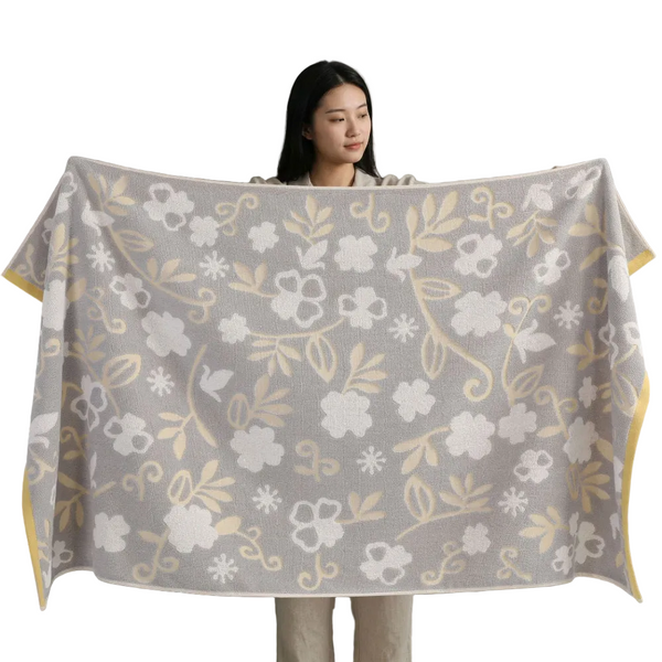 Grey Balloon Deluxe Extra Large Pure Cotton Beach & Bath Towel | Highly Absorbent Thick 70 X 140 Cm Fun Cartoon Design Towels & Washcloths
