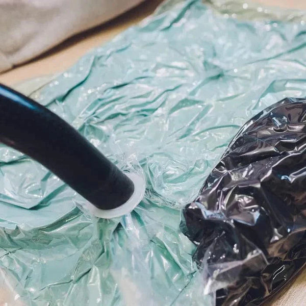 Living Today 2 Pack Vacuum Compression Storage Bags Medium Vacuum Cleaner Bags