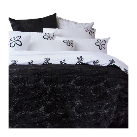 Accessorize Hypnotic Black Quilt Cover Set Queen Quilt Covers