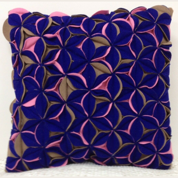Pad Amelie Royal Blue & Pink Felt Petals Cushion Cover Cushion Covers