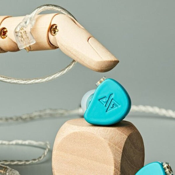 F300 Zinc Magnesium Alloy Hifi In Ear Earphone Dynamic Driver Stereo Sound 0.78Mm 2 Pin Detachable Cable Earbuds Green Wired Earphones