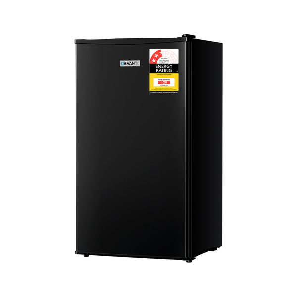 Mini Fridges Devanti 95L Bar Fridge Black