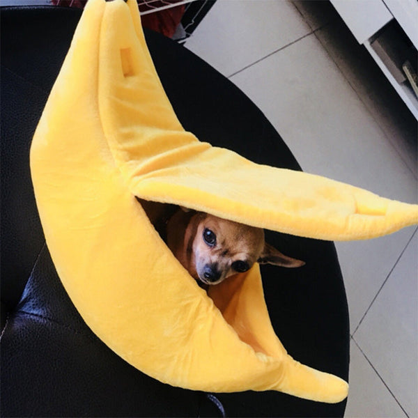 Cute Banana Shape Pet Bed Dog Cat Sleeping Nest Leads & Head Collars