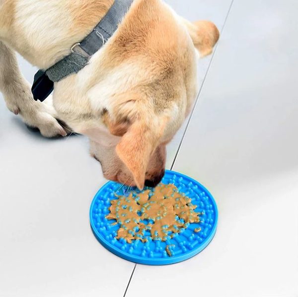 Bath Buddy Dog Toy Treat Plate Feeding Lick Mat Dog Feeding Mats