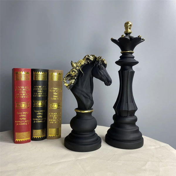 Figurine Chess Piece Black Queen Medium Resin Living Room Decoration Gifts Sculptures & Figurines
