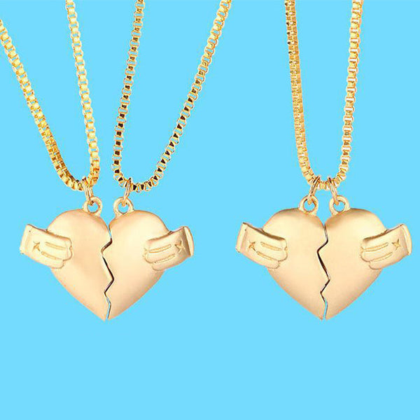 Veile Studios Creative Mag Net Love Necklace 2Pcs Heartbroken Shape Men And Women Necklaces & Pendants